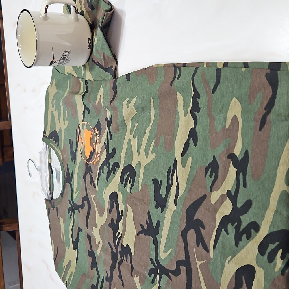 Port and Company Camouflage Tee & Mug/Never worn